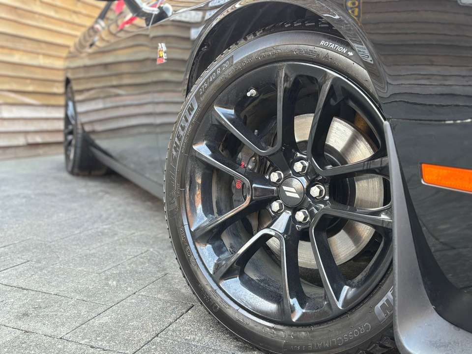 Dodge Challenger - Imagem 5