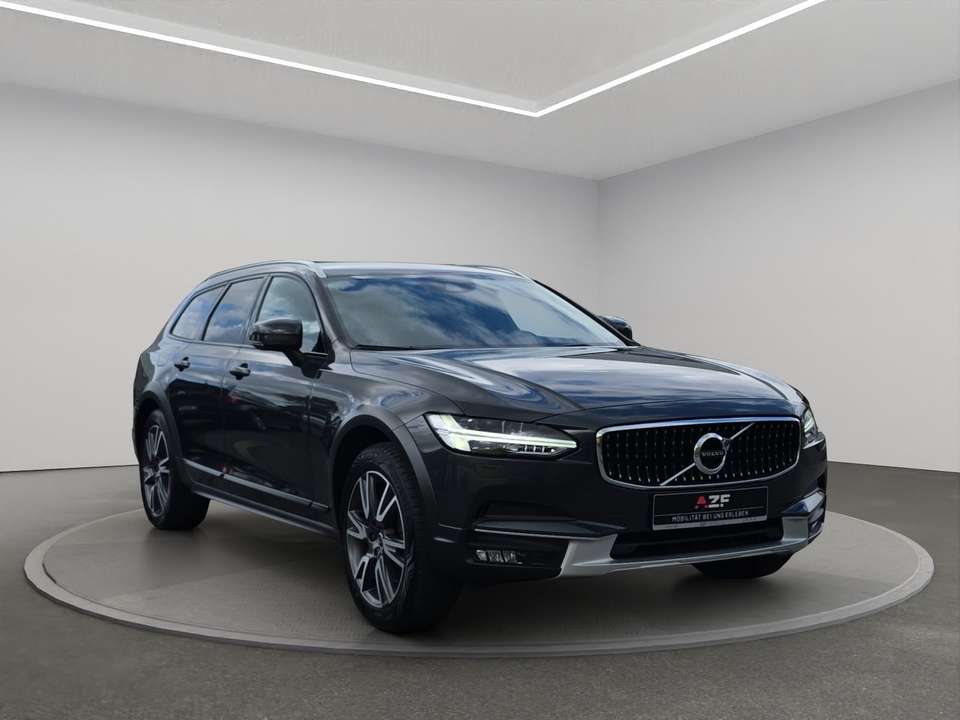 Volvo V90 Cross Country - Imagem 3