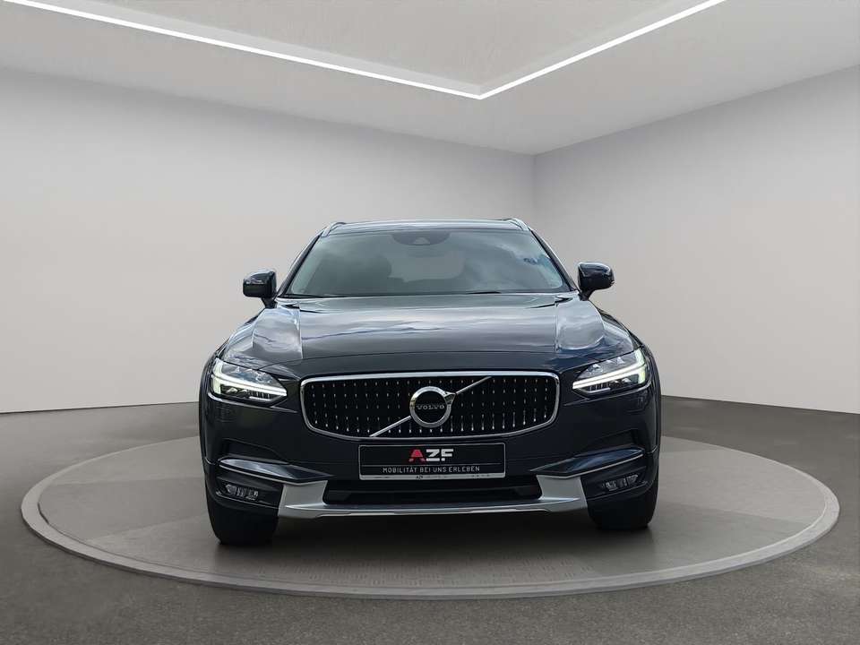 Volvo V90 Cross Country - Imagem 6