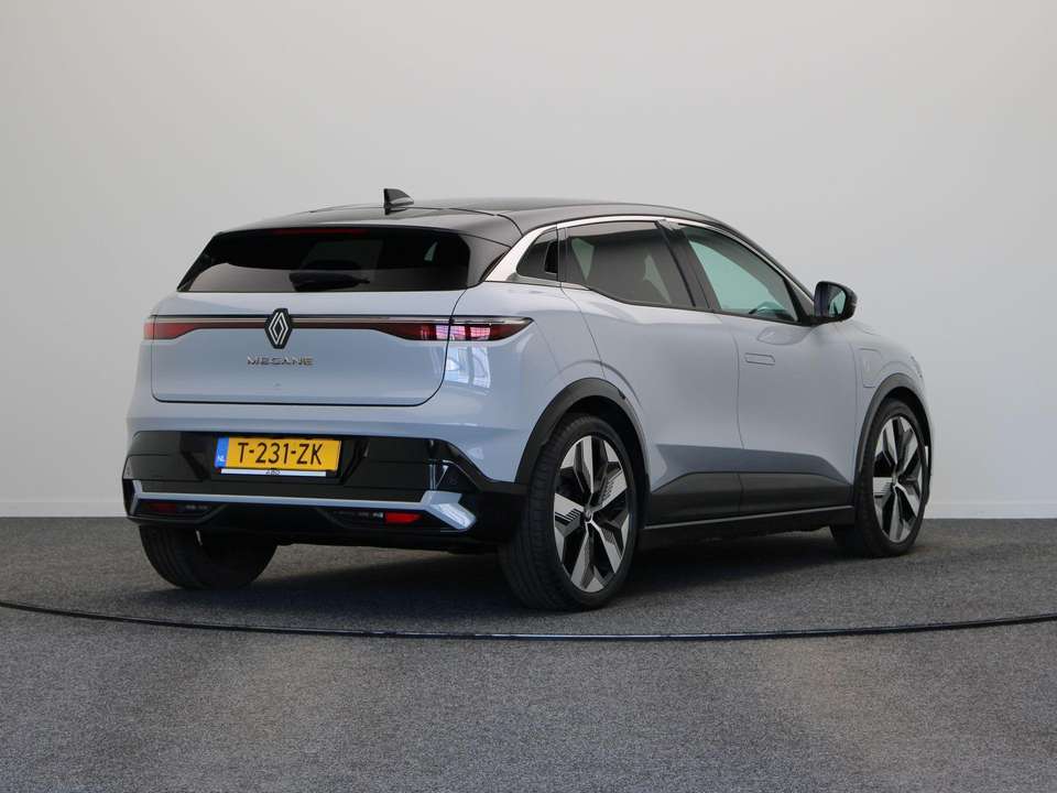 Renault Megane E-Tech - Imagem 11