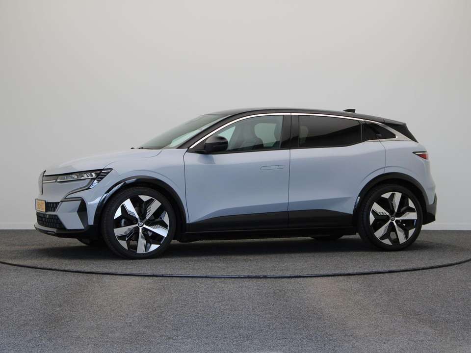 Renault Megane E-Tech - Imagem 12