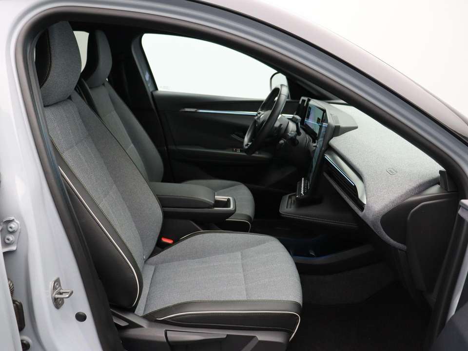 Renault Megane E-Tech - Imagem 15