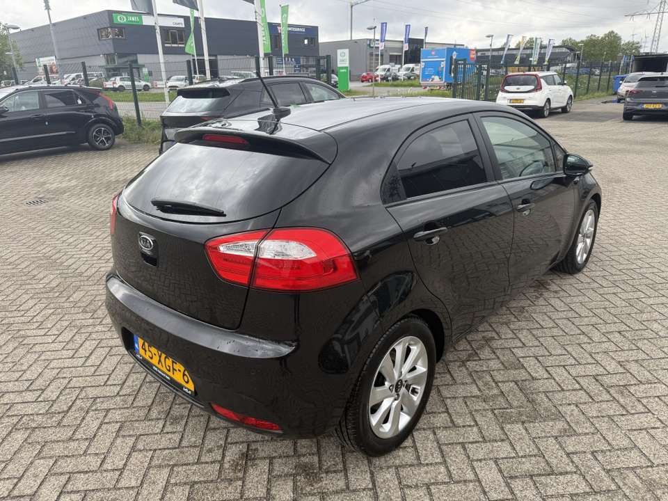 Kia Rio - Imagem 7