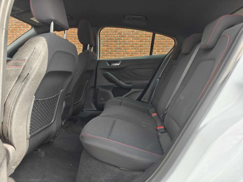 Ford Focus - Imagem 9