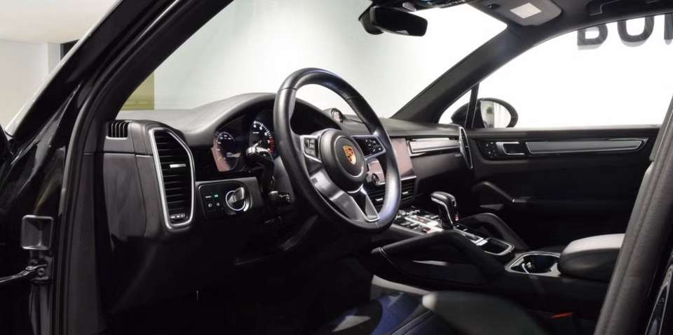 Porsche Cayenne - Imagem 7