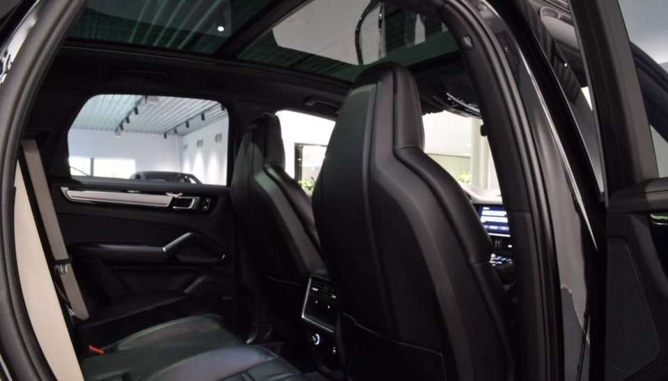 Porsche Cayenne - Imagem 15