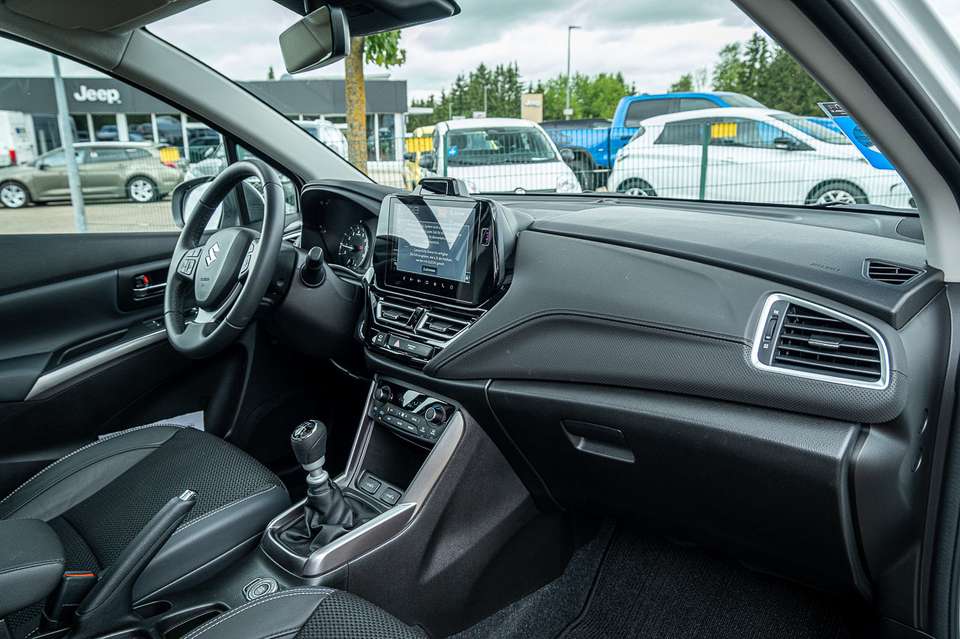 Suzuki SX4 S-Cross - Imagem 13