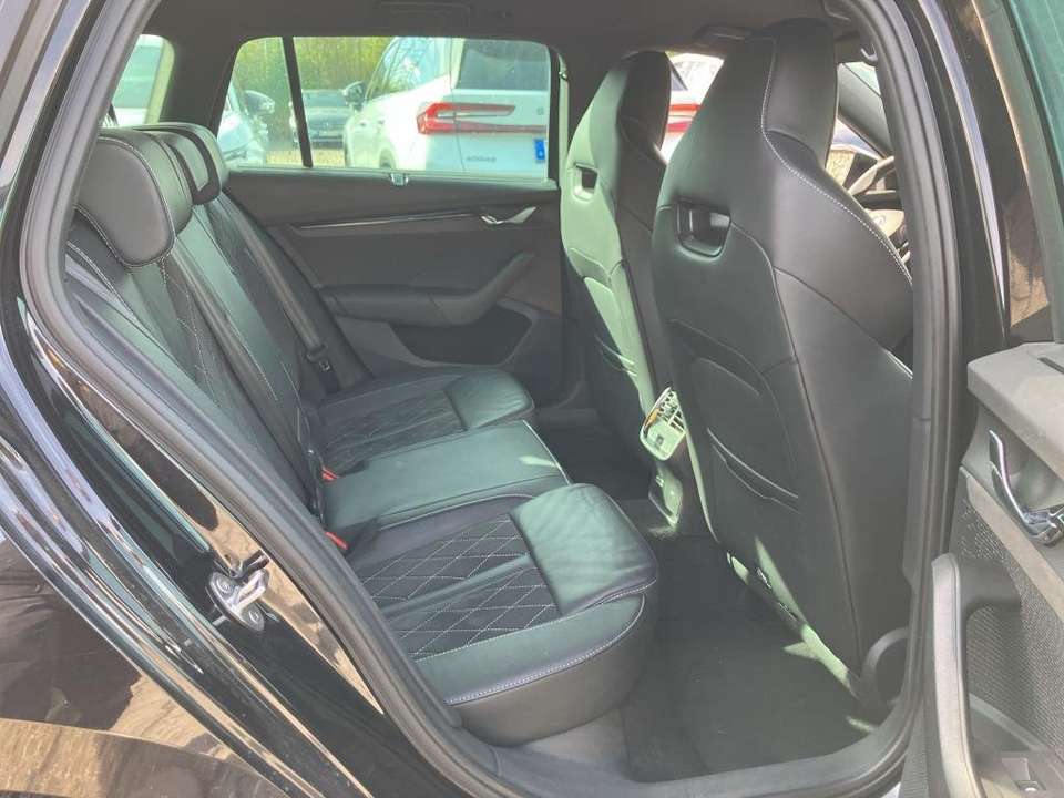 Skoda Octavia - Imagem 7