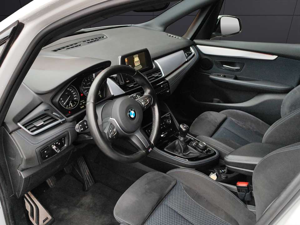 BMW 218 - Imagem 6