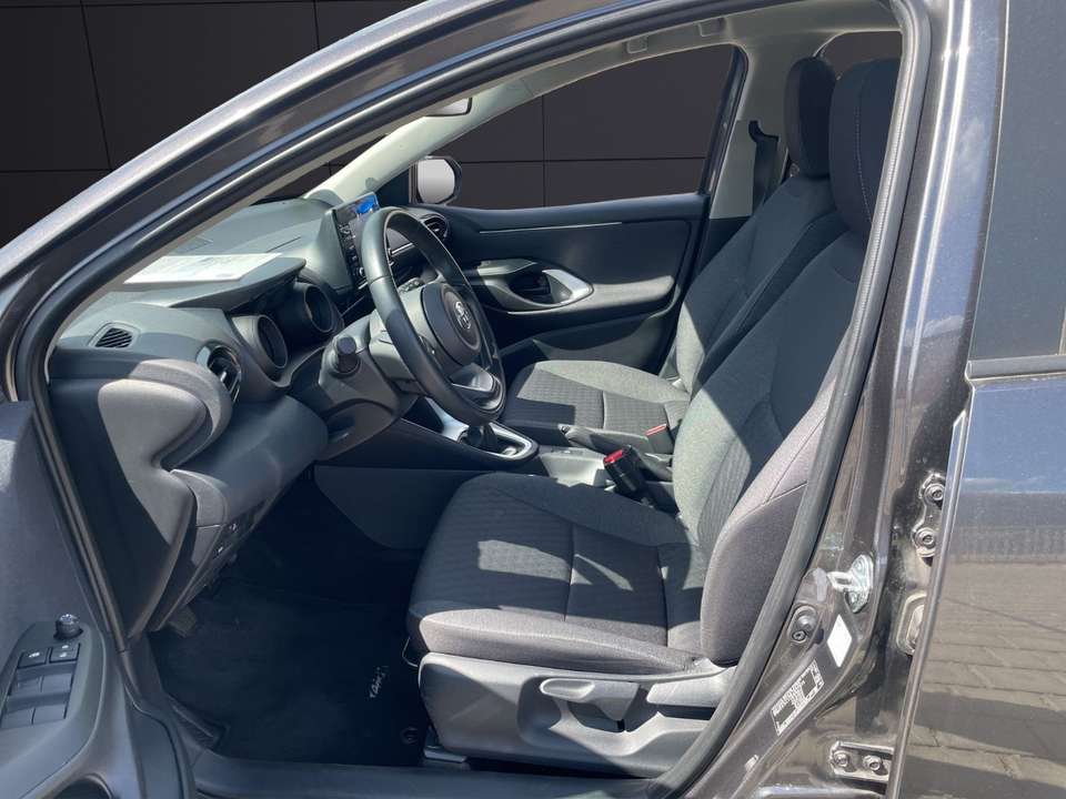 Toyota Yaris - Imagem 9