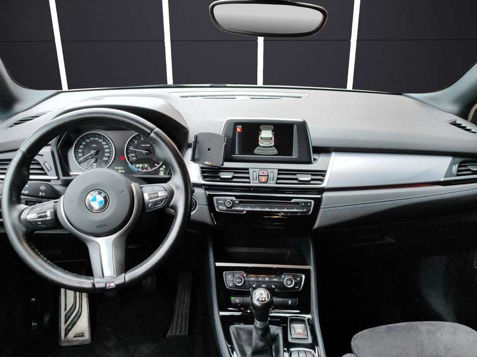 BMW 218 - Imagem 7