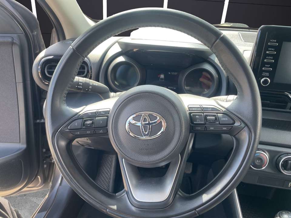 Toyota Yaris - Imagem 12
