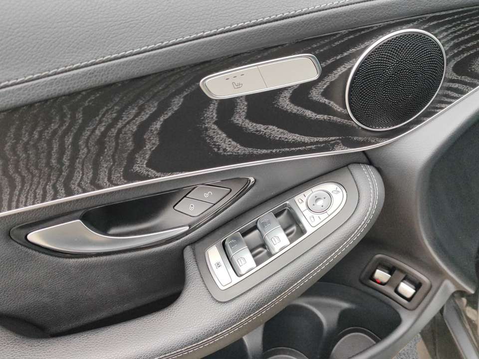 Mercedes-Benz GLC 200 - Imagem 12