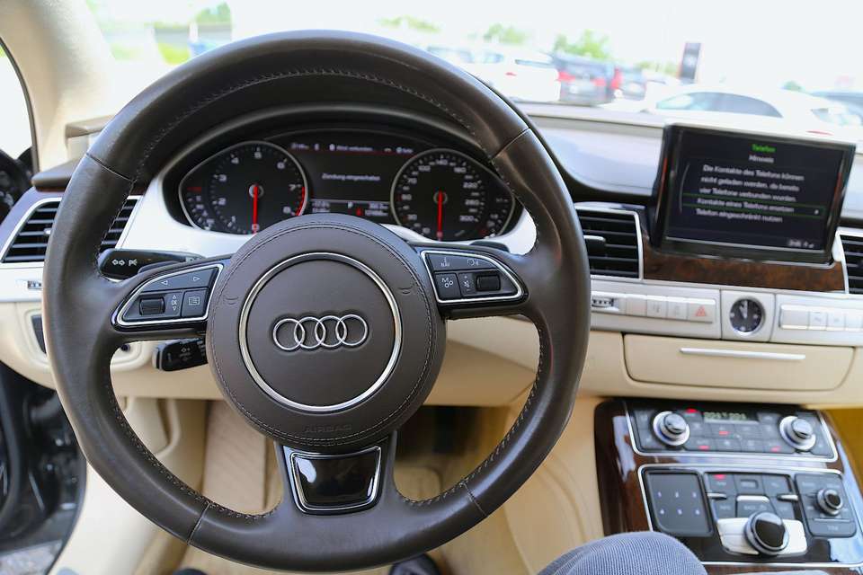 Audi A8 - Imagem 6