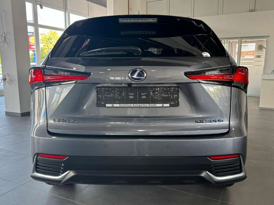 Lexus NX 300 - Imagem 6
