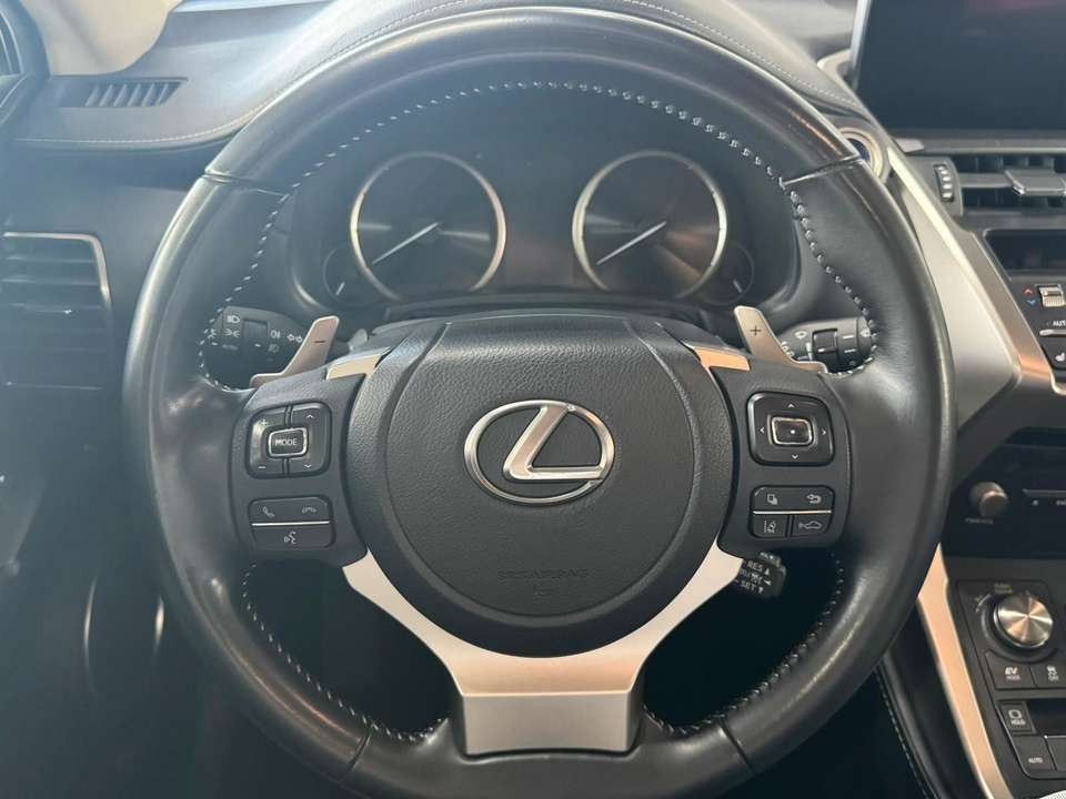 Lexus NX 300 - Imagem 8