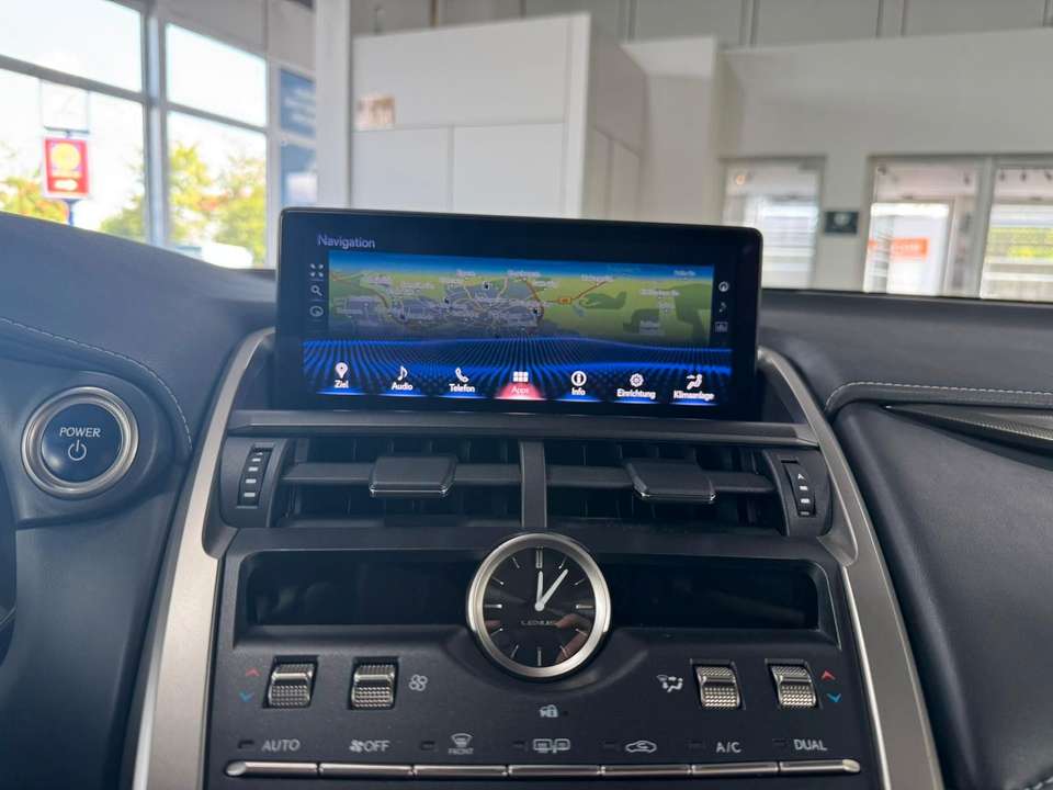Lexus NX 300 - Imagem 11