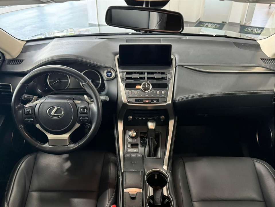 Lexus NX 300 - Imagem 15