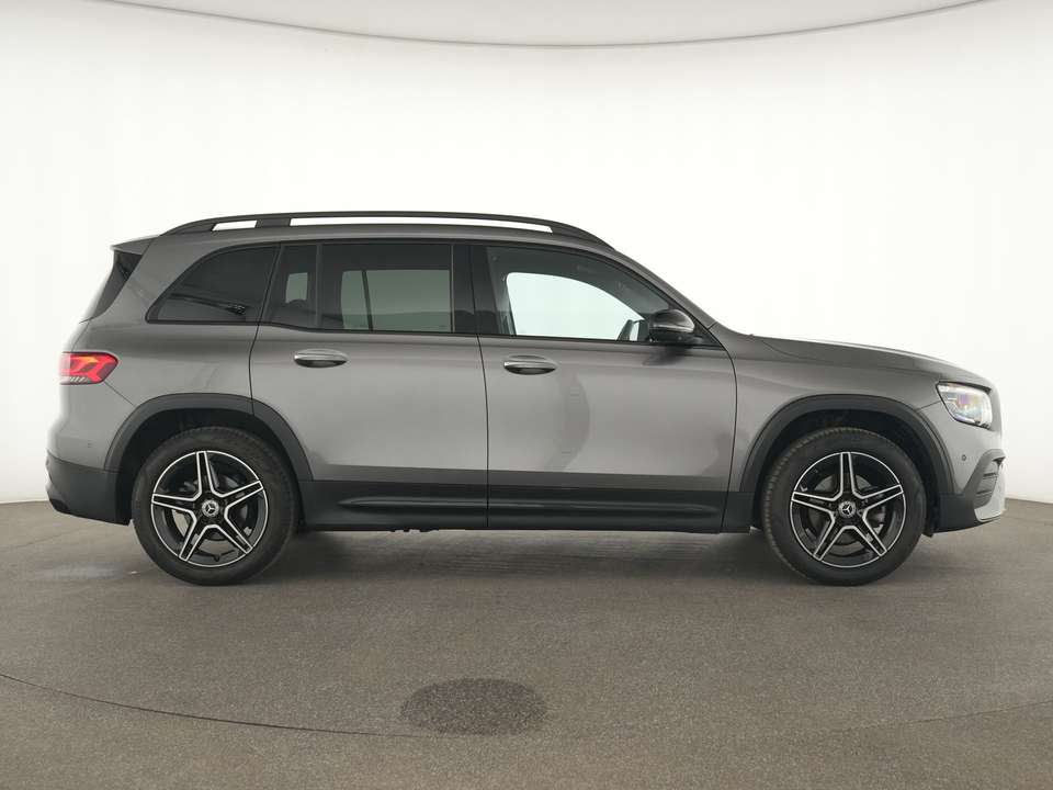 Mercedes-Benz GLB 200 - Imagem 6