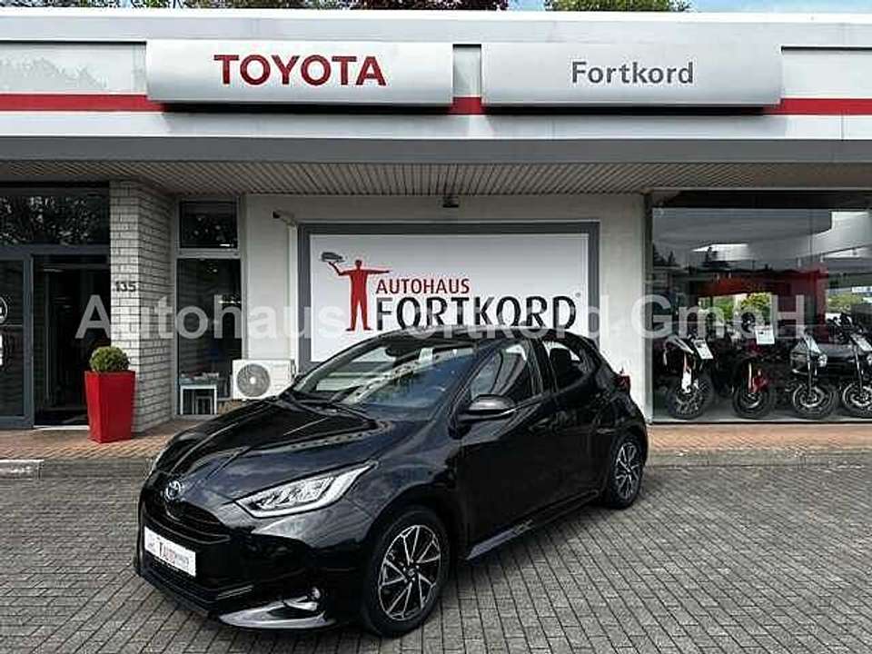 Toyota Yaris - Imagem 1