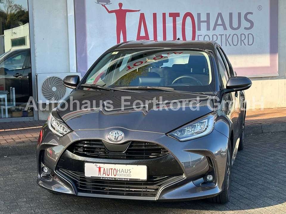 Toyota Yaris - Imagem 1