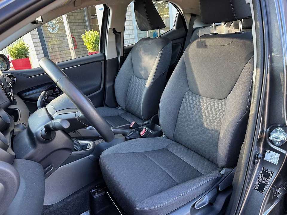 Toyota Yaris - Imagem 8