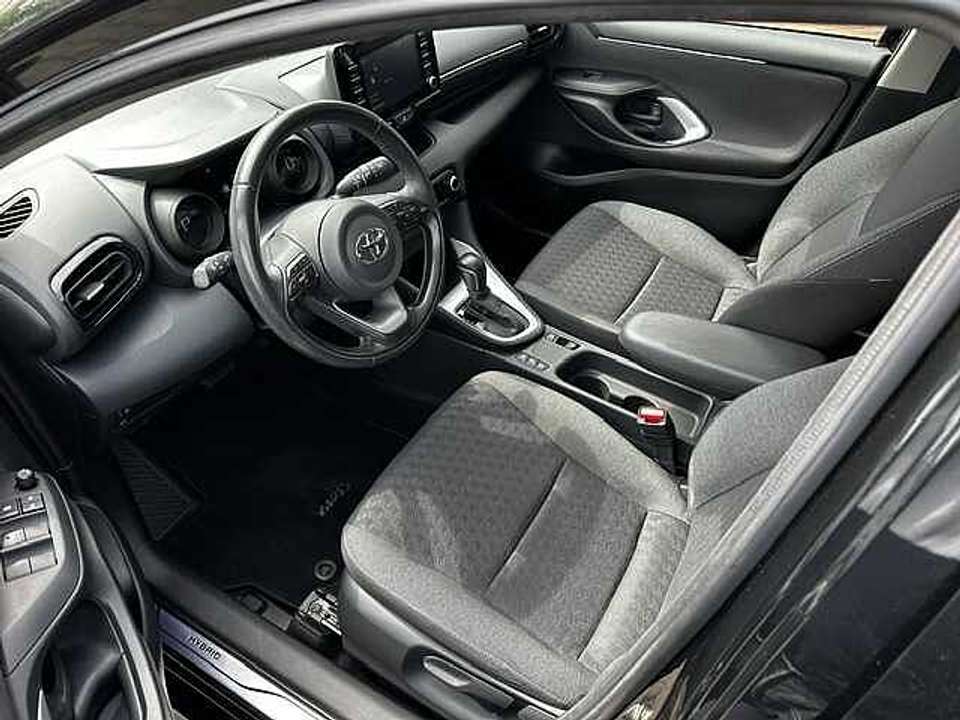 Toyota Yaris - Imagem 12