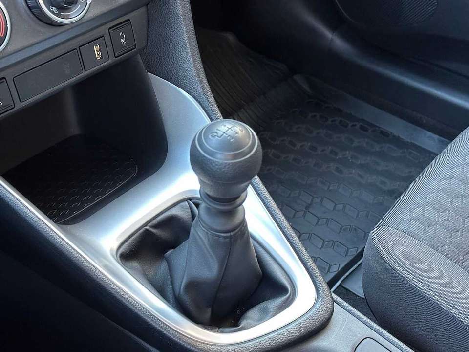 Toyota Yaris - Imagem 14