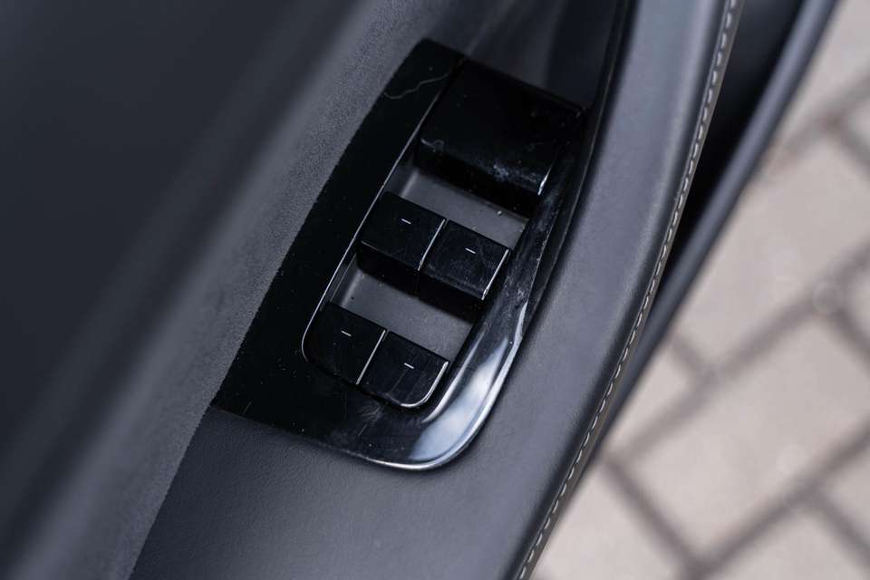 Tesla Model 3 - Imagem 15