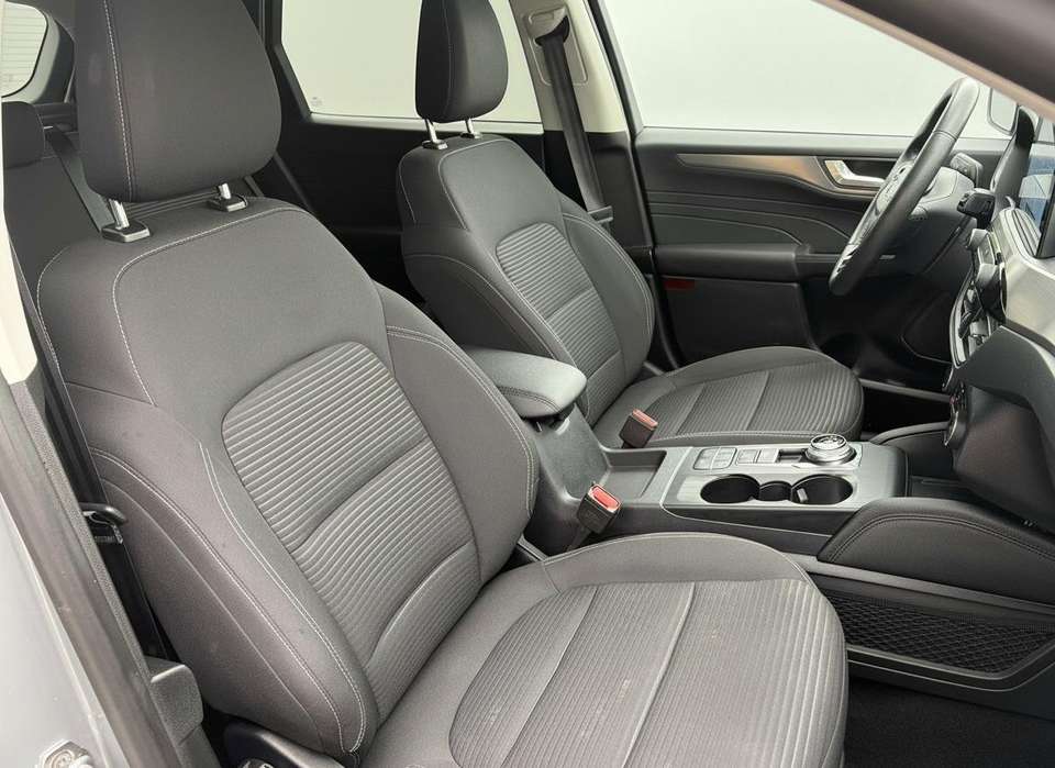 Ford Kuga - Imagem 13