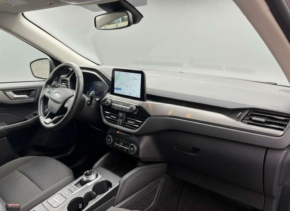 Ford Kuga - Imagem 14