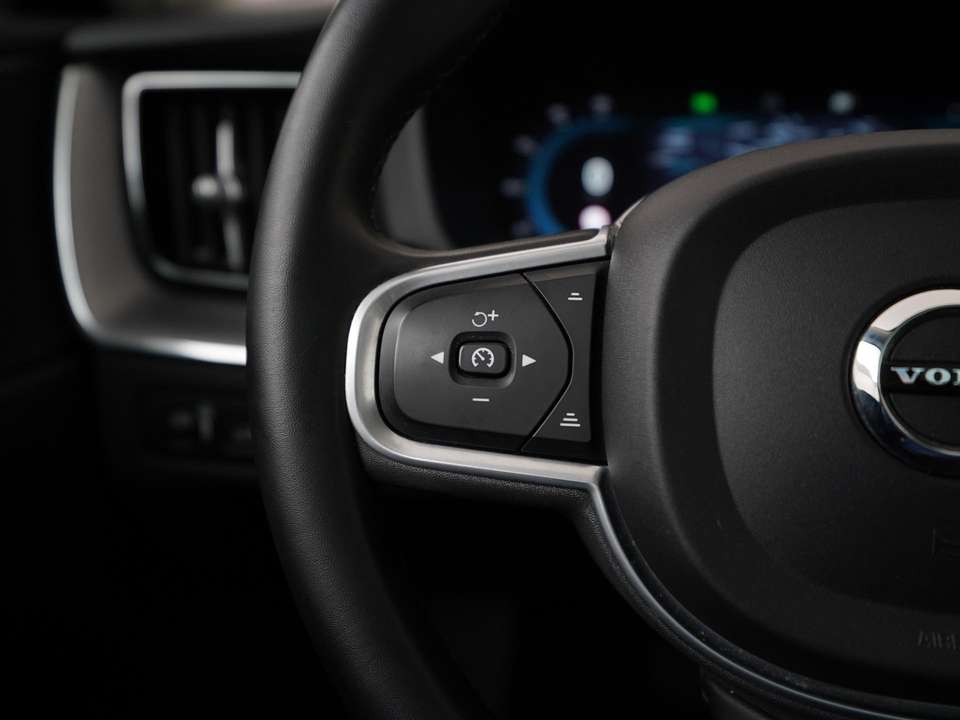 Volvo XC60 - Imagem 8