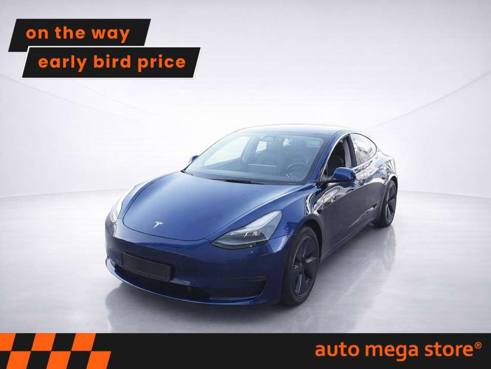Tesla Model 3 - Imagem 1