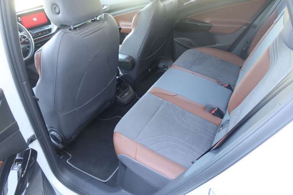 Car picture 6