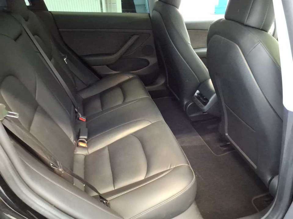 Tesla Model 3 - Imagem 5