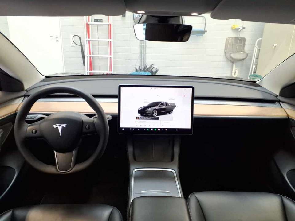 Tesla Model 3 - Imagem 6