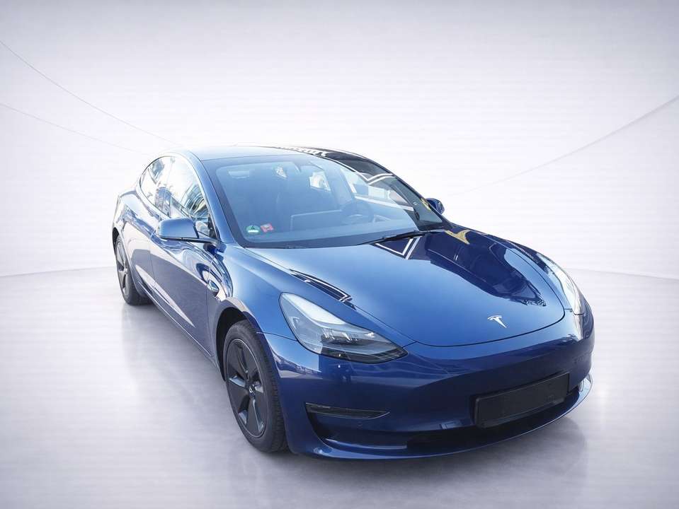 Tesla Model 3 - Imagem 3