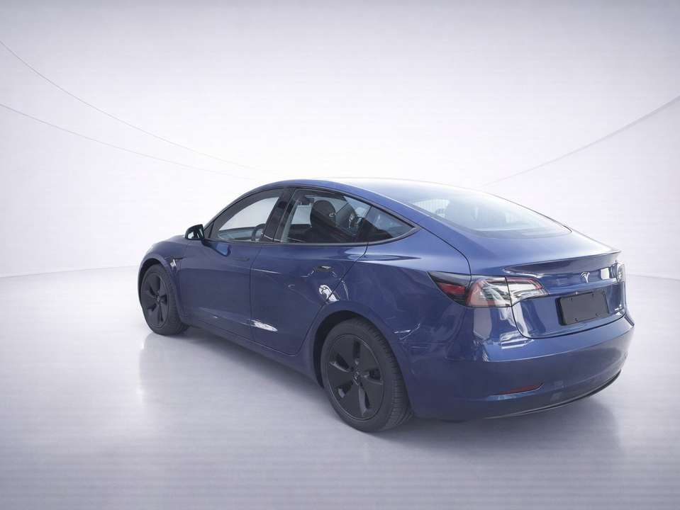 Tesla Model 3 - Imagem 4