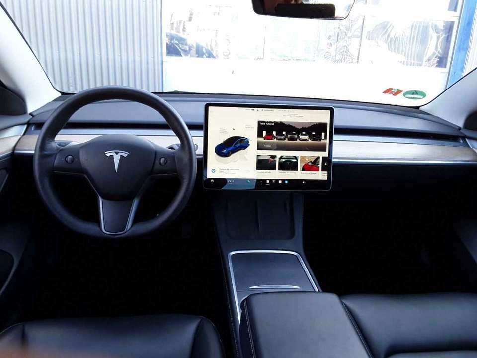 Tesla Model 3 - Imagem 7
