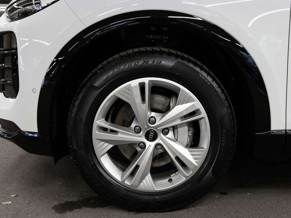 Audi Q6 e-tron - Imagem 13