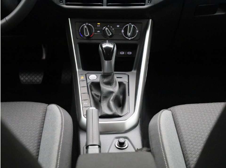Car picture 9
