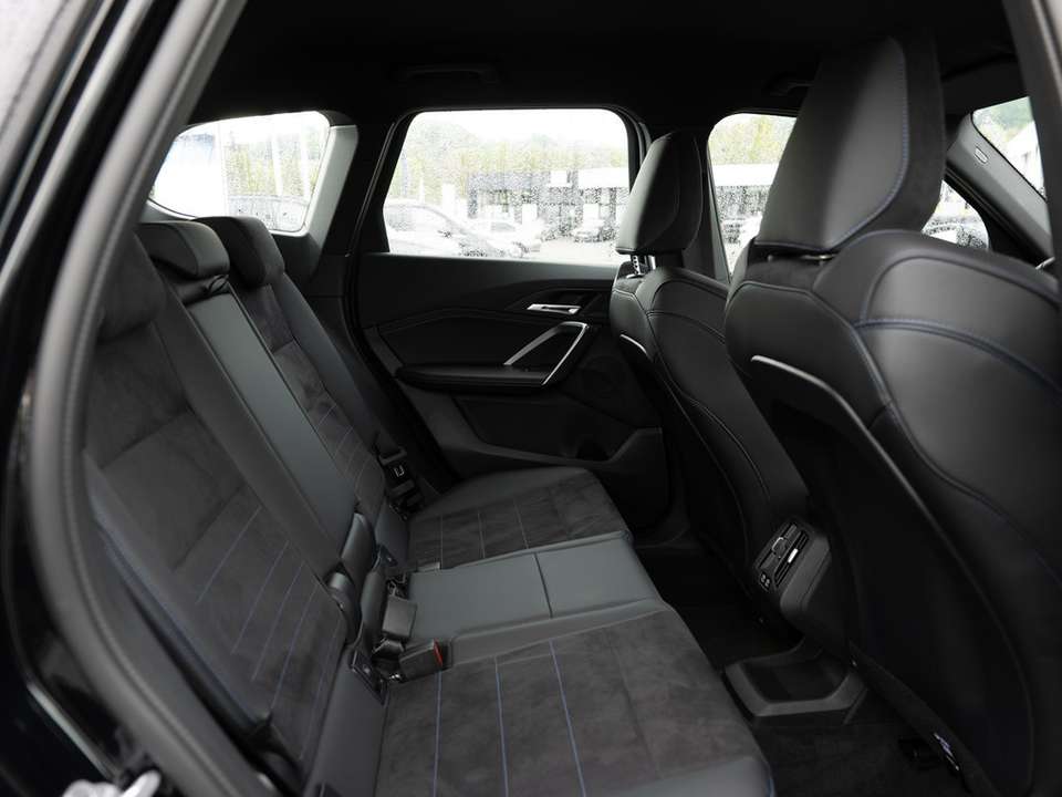 Car picture 11
