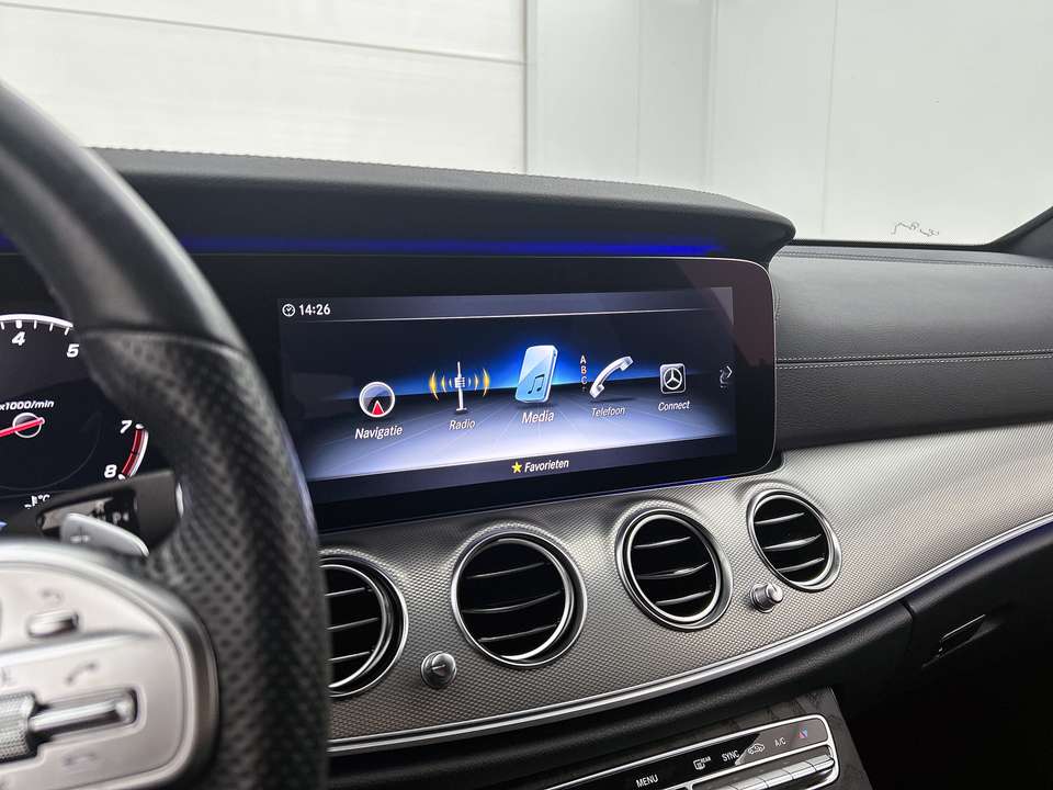 Mercedes-Benz E 200 - Imagem 9