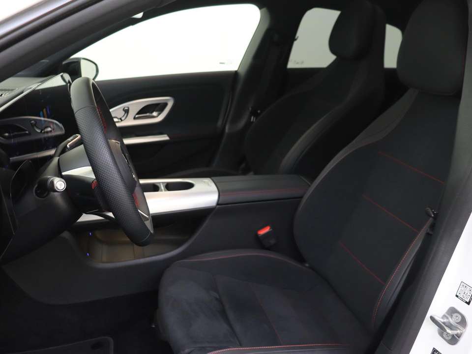 Mercedes-Benz CLA 250 - Imagem 12