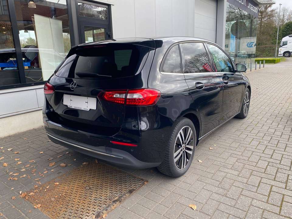 Mercedes-Benz B 200 - Imagem 5