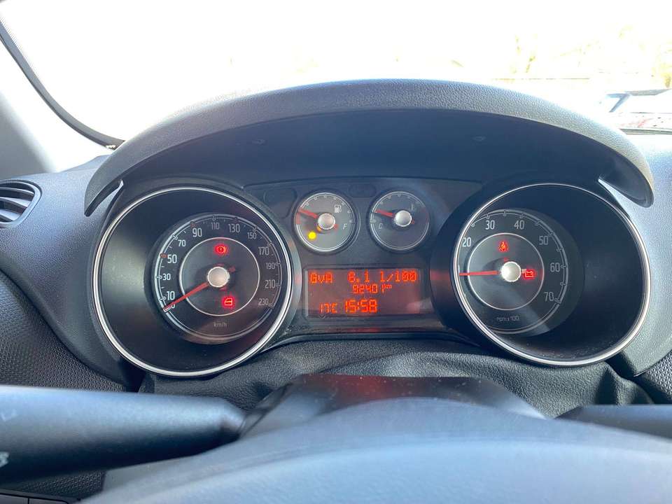 Fiat Punto - Imagem 13