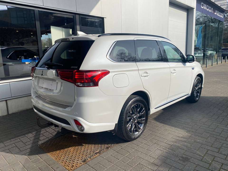 Mitsubishi Outlander - Imagem 6