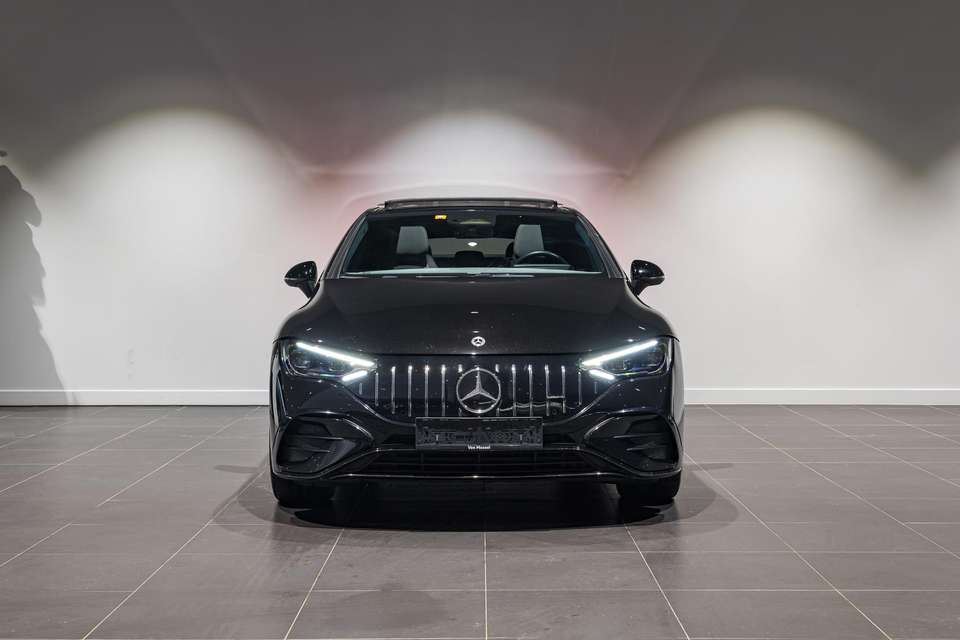Mercedes-Benz EQE 43 - Imagem 2