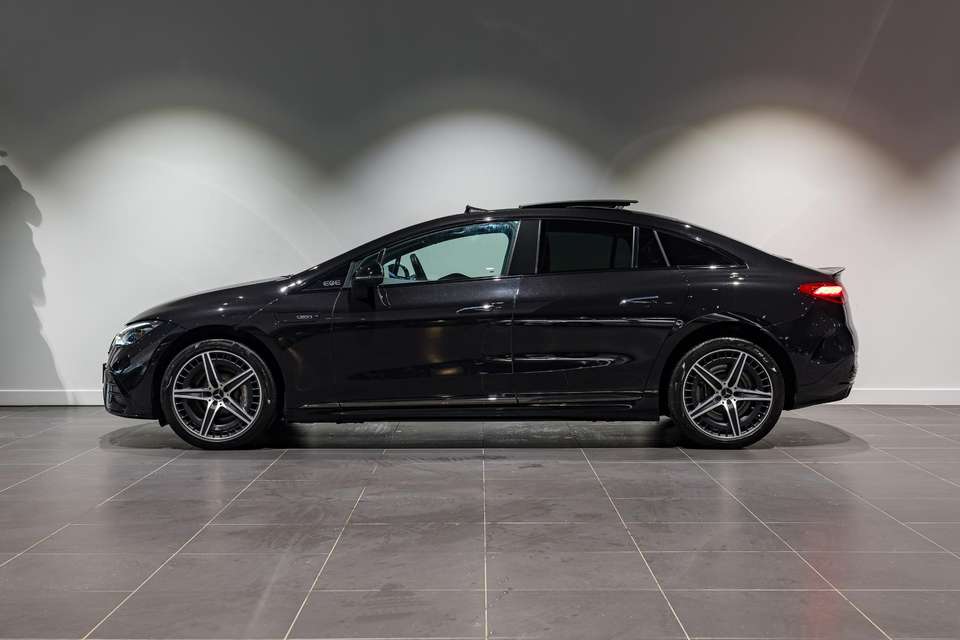 Mercedes-Benz EQE 43 - Imagem 5