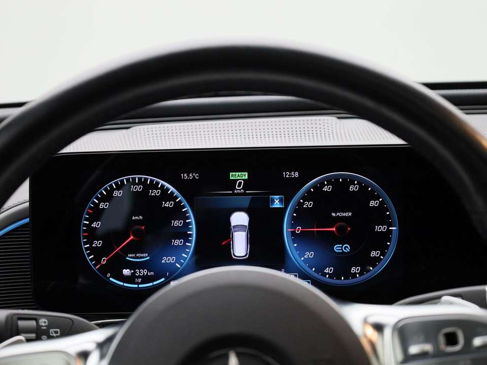 Mercedes-Benz EQC 400 - Imagem 10
